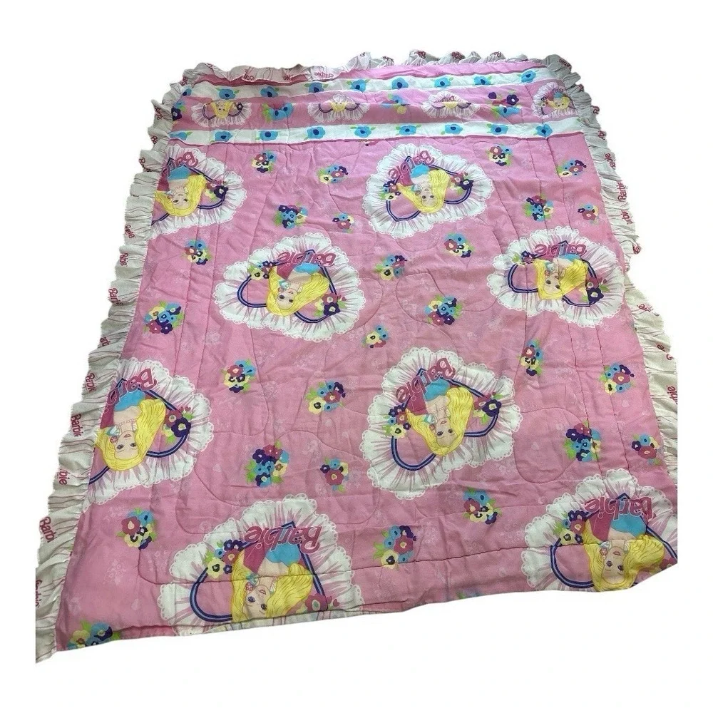 Vintage 90s Mattel 2 Sided Barbie Floral Hearts Comforter Twin 66